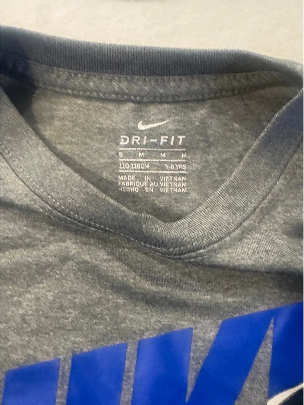 Nike Dri-Fit Boys' Gray Tri-Color Logo Crewneck Short-Sleeve T-Shirt Size S 5/6